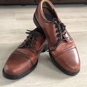 Dockers Brown Leather Cap Toe Shoes - Mens US Size 10.5